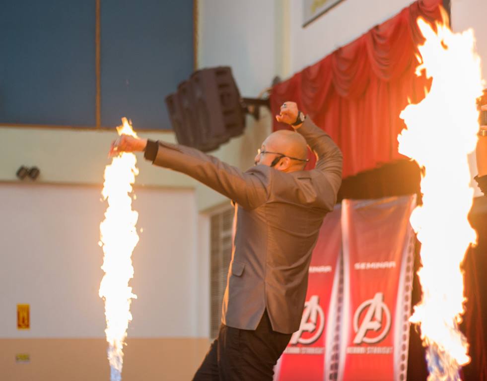 38064081_10156395143978267_9144959360097583104_o