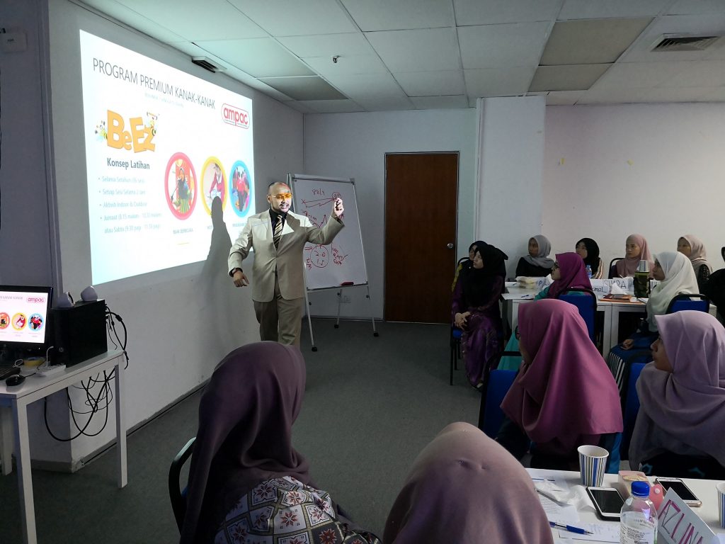 39064426_10156419389138267_1056032651636375552_o